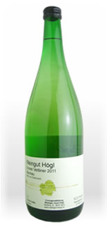 グリューナー・ヴェルトリーナー　ラントワイン　2012　ヘーグル　1000ml